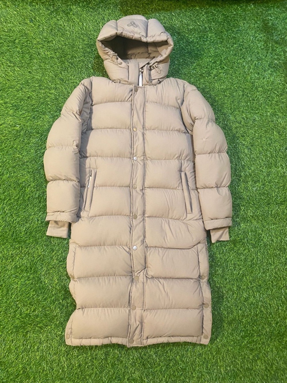 Tna Aritzia the super puff down puffer zip up women’s jacket size XXS